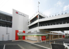 アミューズメント（パチンコ・スロット）のホールスタッフ